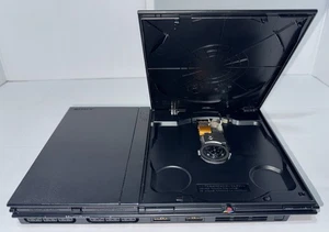 Sony PS2 Slim SCPH-77001 nur Konsole mit Garantiesiegel intakt sauber getestet funktioniert - Bild 1 von 11