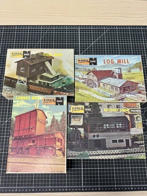 Lote de 4 trenes calibre Atlas N sellado nuevo molino de troncos taller máquina mina de carbón molino de madera Foto 1 de 4