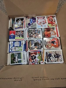 Grande scatola flat rate - 20 + libbre - lotto casuale - MLB/NFL/NBA - Prizm/Optic + - Foto 1 di 2