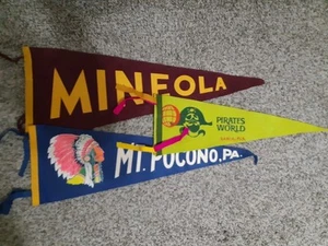 Vintage Felt Pennets Various Destinations - Picture 1 of 4