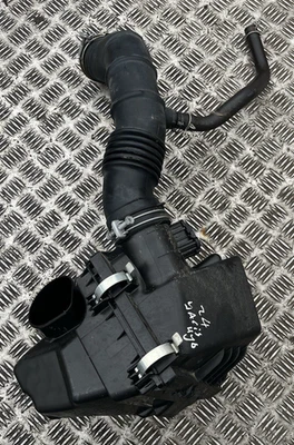 TOYOTA YARIS MK4 MAZDA 2 HYBRID 1.5 - 2020 - 2025 - CAJA FILTRO AIRE COMPLETA Foto 1 de 4