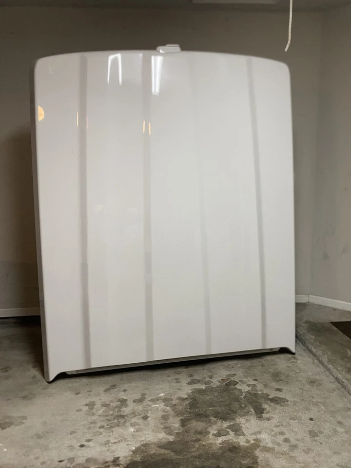 Cubierta de cama blanca Ford F150 Foto 1 de 3