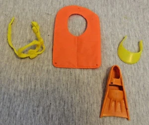 Set of 4 Barbie Scuba Diving Accessories - Picture 1 of 3