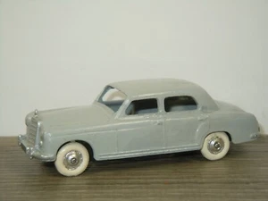 Mercedes 220 Saloon - CIJ 3/12 France *45285 - Picture 1 of 5