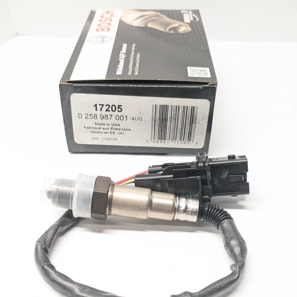 Genuine Bosch 17205 Oxygen Sensor 2004 2005 2006 Cadillac SRX STS CTS UPSTREAM - Image 1 of 1