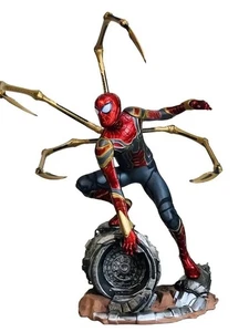 Hasbro Marvel Spider Man Superheld Spiderman 18 cm Actionfigur - Bild 1 von 7