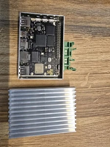 Khadas VIM3 Pro, 4GB LPDDR4X, 32GB eMMC, 4G(32G) - Bild 1 von 4