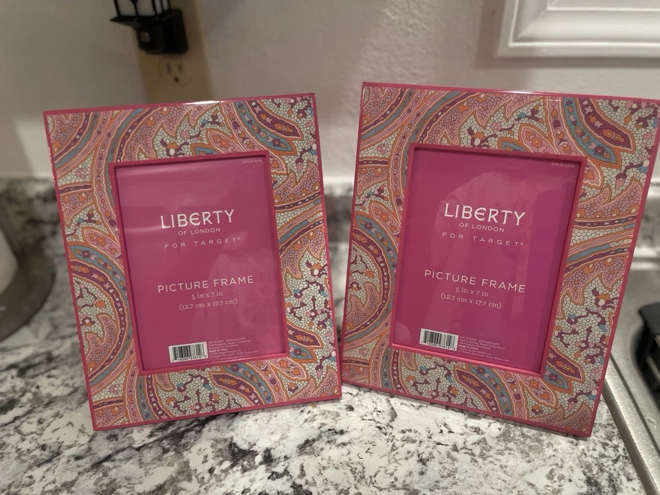 Marco de fotos Liberty of London 5" x 7" rosa cachemir marco de fotos objetivo conjunto de 2 Foto 1 de 4