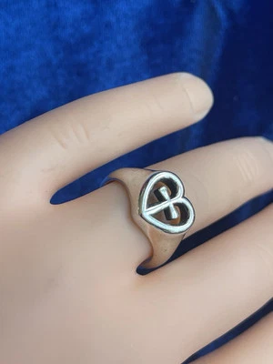 ANEL CRUZ CORAÇÃO AMOR ETERNO APOSENTADO JAMES AVERY PRATA ESTERLINA Tamanho 7.5 - Imagem 1 de 4