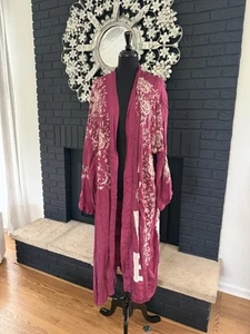 Kimono satinado bendito apliques de perlas Magnolia O/S - Imagen 1 de 8