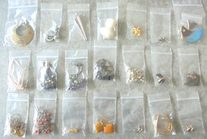 Konvolut Ohrringe Schmuck 21 Paare verschiedene Designs und Größen Nr. 3979 - Bild 1 von 11