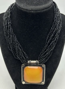 Collana dichiarazione resina ambra Naja multifilo perline semi neri ciondolo 2" leggi - Foto 1 di 9