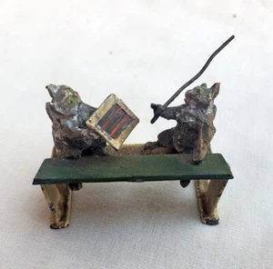 Heyde Miniature Cat Teacher Figurine - Picture 1 of 5