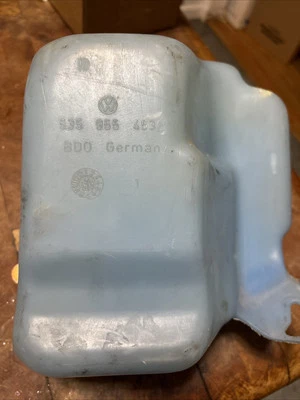 Bomba de lavado de parabrisas Volkswagen Corrado 1992-1995 OEM 2,0 L  Foto 1 de 3