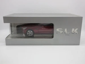 Coche miniatura 1/18 Mercedes Benz SLK R172 concesionario pedido especial o rojo circón - Imagen 1 de 7