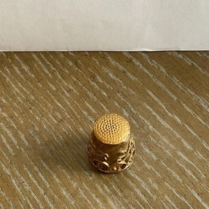 vintage sewing thimble finger Brass With Decor - Picture 1 of 5