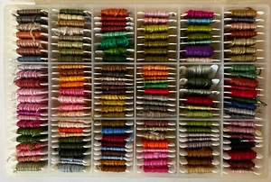 Lot Of 100+ Embroidery Cross Stitch Floss Thread on Cards With Organizer Case - Picture 1 of 1