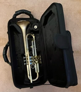 THOMANN (3 Metal) Bb TRUMPET Serial number TR-5000G. MUSIKHAUS THOMANN - Picture 1 of 6