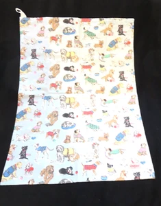 Asciugamano da tè Cath Kidston blu pallido con cani che giocano - Foto 1 di 5
