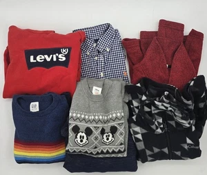 Paket 7 Jungen Pullover, Pullover und Shirt, meist Marken Größe 8 - Bild 1 von 10