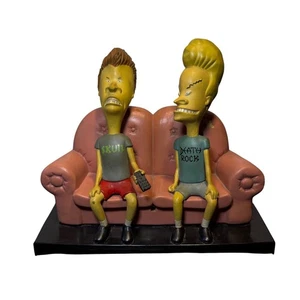 1996 MTV Beavis and Butt-Head Couch TV Fernbedienung Sammelfigur Set Vintage LESEN - Bild 1 von 10