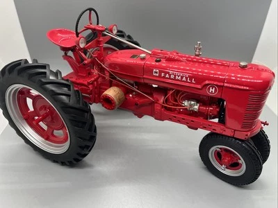 FRANKLIN  MINT  FARMALL MODEL H TRACTOR & ERTL WAGON - 1/12 DIECAST SCALE - Image 1 of 4