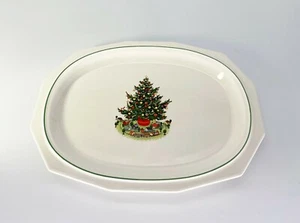 Plato grande para servir Pfaltzgraff Christmas Heritage 14 1/4" árbol cuadrado ovalado - Imagen 1 de 2