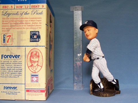 2003 COOPERSTOWN COLLECTION LOU GEHRIG 10 INCH BOBBLEHEAD HOME UNIFORM YANKEES Cover