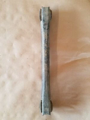 Upper Control Arm Front Fits 94-99 DODGE 1500 PICKUP 373720 - Image 1 of 4