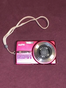 Pink Sanyo VPC-X1250 12.1MP Digital Camera No memory card Or charger, W/ Battery - Picture 1 of 12
