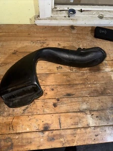 GENUINE GM V6 3.8L AIR INTAKE OTR PIPE / SNORKEL - VT VX VU VY WH - ECOTEC DUCT - Picture 1 of 5