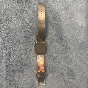 Apple Watch Series 7 41mm (GPS ) Aluminum Case - Good - Zdjęcie 1 z 4