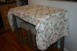 "Mantel floral jacquard color crema 56"" x 82"" B-240" - Imagen 1 de 6