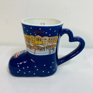 Deutscher Christkindlmarkt 2024 Gulhwein blau Stiefelbecher Karmel Indiana Herzhenkel - Bild 1 von 6