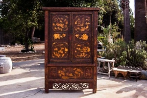 antique chinese cabinet unique engraving - Picture 1 of 3