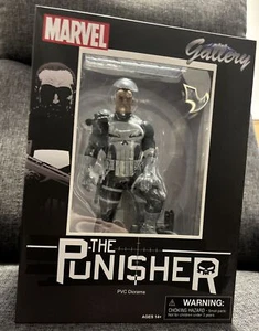 Marvel Gallery Punisher PVC statue by Diamond Select - Picture 1 of 3