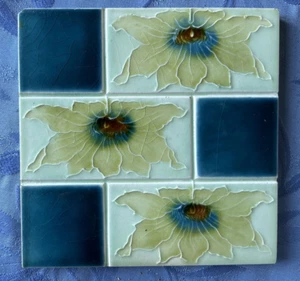 2 Antique Majolica - Art Nouveau - 6x6 Tiles  - Picture 1 of 4