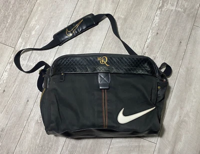 罕见耐克 RONALDINHO R10 GYM 包黑色足球/足球和学校信使包 — 第 1/4 张图片