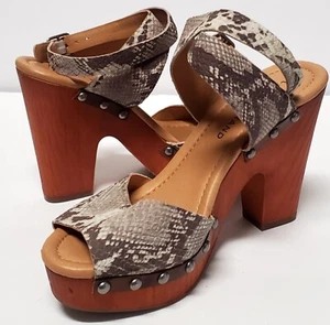 Lucky Brand Nessah Open Toe Sandal Shoes Chunky Heel Snakeskin Print Leather 8M - Picture 1 of 20