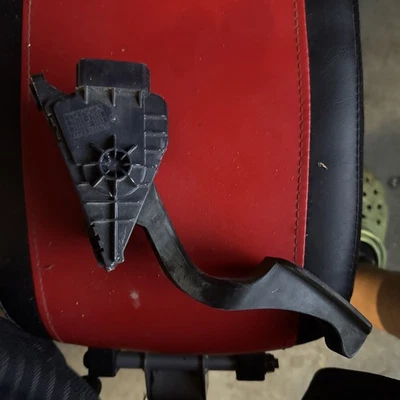 Pedal acelerador de gasolina Toyota Prius 2004-2009 OEM Foto 1 de 4