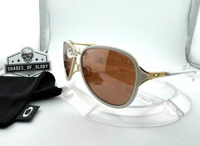 GAFAS DE SOL OAKLEY KICKBACK ORO BLANCO VR28 NEGRO IRIDIO OO4102-06 AUTÉNTICAS NUEVAS Foto 1 de 4