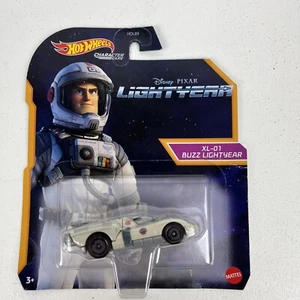 Coches personajes Hot Wheels 2021 Disney Pixar XL-01 Buzz Lightyear - Imagen 1 de 4