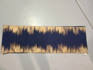 Runner da tavolo West Olmo oro lucido blu navy 14 x 90 - Foto 1 di 5