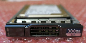 Dell Compellent 300 GB 15K 6 GB/S 2,5" SAS-Festplatte Festplatte 8WR71 + Caddy - Bild 1 von 2