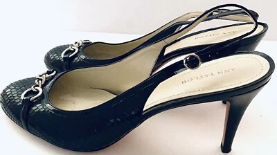 Tacones Ann Taylor Punta Redonda Cadena Negro Cuero de Cocodrilo Repujado Talla 9M Usados en Excelente Condición Foto 1 de 4