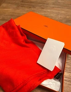 Hermès Schal / Tuch Stola New Libris aus Seide und Kaschmir - Bild 1 von 7
