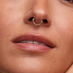 14K REAL Solid Gold Chain Hoop Septum Ring Earring Cartilage Daith Helix 16G - Picture 1 of 9