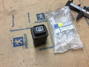 Genuine Peugeot 205 104 305 504 pickup brown heated screen switch citroen 655064 - Picture 1 of 3