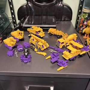Vintage Transformers G2 Yellow Devastator 1993 Hasbro Constructicons Parts Lot - Picture 1 of 18