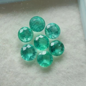 1,50 CT - Juego redondo de 7 gemas verdes de buen brillo esmeralda natural de Zambia - 9718 - Imagen 1 de 3